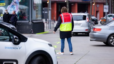 Eröffnung von neuem „Drive-in-Impfzentrum“ an der Lanxess