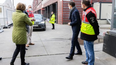 Eröffnung von neuem „Drive-in-Impfzentrum“ an der Lanxess