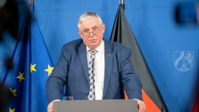 Presse-Briefing mit Gesundheitsminister Karl-Josef Laumann