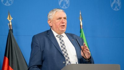 Presse-Briefing mit Gesundheitsminister Karl-Josef Laumann