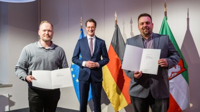 Ministerpräsident Hendrik Wüst verleiht die Rettungsmedaille des Landes Nordrhein-Westfalen