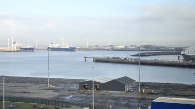 Ministerpräsident Hendrik Wüst besucht das LNG-Terminal in Zeebrugge
