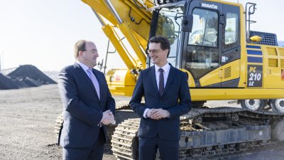 Ministerpräsident Hendrik Wüst besucht das Duisburg Gateway Terminal 