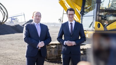 Ministerpräsident Hendrik Wüst besucht das Duisburg Gateway Terminal 