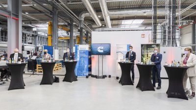 Ministerpräsident Hendrik Wüst besucht Cummins Hydrogenics in Herten