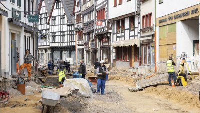 Ministerpräsident Hendrik Wüst besucht gemeinsam mit Bundeskanzler Olaf Scholz und Bundesinnenministerin Nancy Faeser Bad Münstereifel