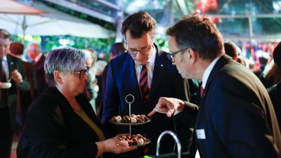 Empfang zum Tag der Deutschen Einheit in der Residenz des Deutschen Botschafters, Dr. Hans-Dieter Lucas