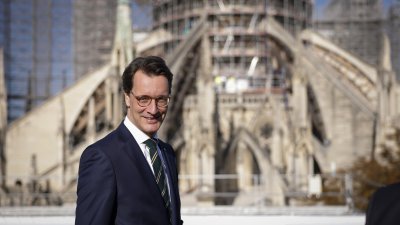 Ministerpräsident Hendrik Wüst besucht die Kathedrale Notre-Dame in Paris