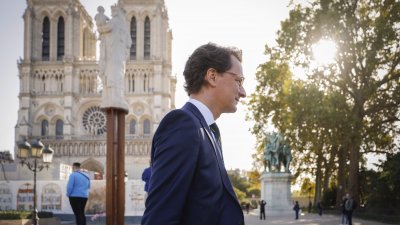 Ministerpräsident Hendrik Wüst besucht die Kathedrale Notre-Dame in Paris