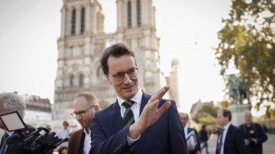 Ministerpräsident Hendrik Wüst besucht die Kathedrale Notre-Dame in Paris