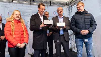 Ministerpräsident Hendrik Wüst besucht Infineon Technologies AG in Warstein