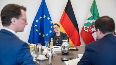 Ministerpräsident Hendrik Wüst tauscht sich mit internationalen Organisationen zur Situation im Iran aus