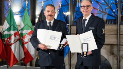 Polizeihauptkommissare Joachim Hoen aus Hamm und Mario Reck aus Welver