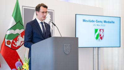 IDA-NRW wird mit der Mevlüde-Genç-Medaille des Landes Nordrhein-Westfalen ausgezeichnet