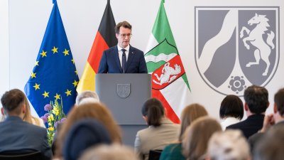 IDA-NRW wird mit der Mevlüde-Genç-Medaille des Landes Nordrhein-Westfalen ausgezeichnet