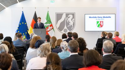 IDA-NRW wird mit der Mevlüde-Genç-Medaille des Landes Nordrhein-Westfalen ausgezeichnet
