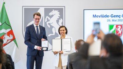 IDA-NRW wird mit der Mevlüde-Genç-Medaille des Landes Nordrhein-Westfalen ausgezeichnet