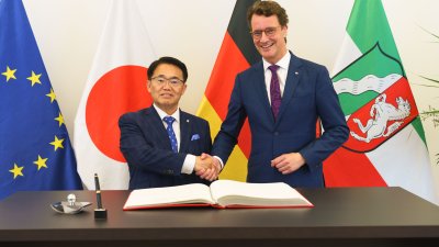 Ministerpräsident Hendrik Wüst empfängt den Gouverneur der japanischen Präfektur Aichi
