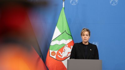 Landesregierung startet Kampagne #NieWiederIstJetzt