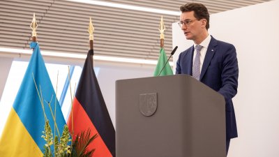 Ministerpräsident Hendrik Wüst und Kölns Oberbürgermeisterin Henriette Reker werden mit Orden der Ukrainisch-Orthodoxen Kirche ausgezeichnet