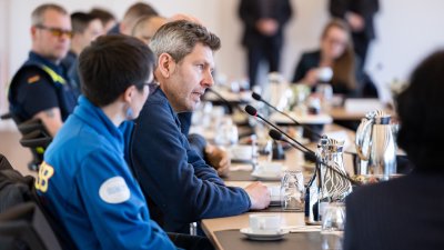 Ministerpräsident Wüst dankt nordrhein-westfälischen Helfern für Erdbebeneinsatz in der Türkei und Syrien