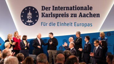 Präsident Wolodymyr Selenskyj und das ukrainische Volk erhalten den Karlspreis 2023