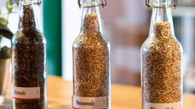 Ministerpräsident Hendrik Wüst besucht die Pott’s Brauerei in Oelde