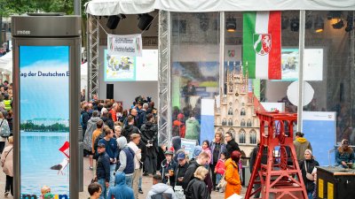 NRW-Landesmeile auf dem Tag der Deutschen Einheit in Hamburg