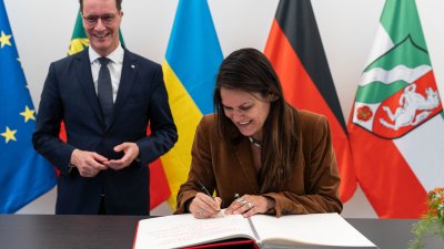 Ministerpräsident Wüst verabschiedet die Generalkonsulin der Republik Portugal und Doyenne des Konsularischen Korps Nordrhein-Westfalen, Lidia Margarida Bandeira Nabais