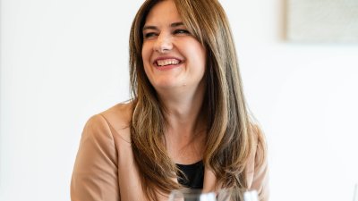 Ministerpräsident Wüst verabschiedet die Generalkonsulin der Republik Portugal und Doyenne des Konsularischen Korps Nordrhein-Westfalen, Lidia Margarida Bandeira Nabais