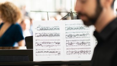 Landtag und Landesregierung gedenken Opfer von Hamas-Terrorangriff