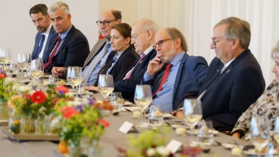 Landeskabinett tauscht sich mit jüdischen Landesverbänden aus