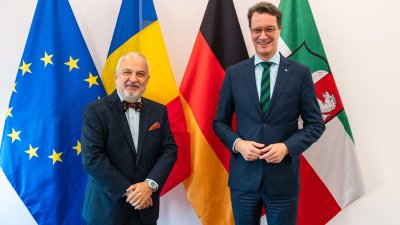 Ministerpräsident Hendrik Wüst empfängt den neuen Doyen des Konsularischen Korps Nordrhein-Westfalen in der Staatskanzlei