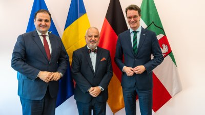 Ministerpräsident Hendrik Wüst empfängt den neuen Doyen des Konsularischen Korps Nordrhein-Westfalen in der Staatskanzlei