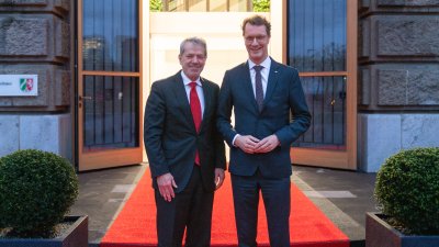 Ministerpräsident Wüst empfängt Gouverneur von Nebraska Jim Pillen 