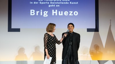Ministerpräsident Wüst verleiht Kunstpreis an Fotografin Ursula Schulz-Dornburg