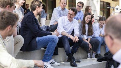 Ministerpräsident Wüst besucht die Stanford University im Süden von San Francisco