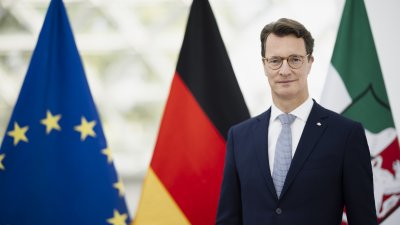 Porträtfoto von Ministerpräsident Hendrik Wüst