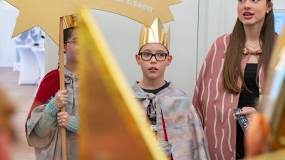 Ministerpräsident Hendrik Wüst empfängt Sternsinger zum traditionellen Dreikönigssingen