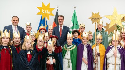 Ministerpräsident Hendrik Wüst empfängt Sternsinger zum traditionellen Dreikönigssingen