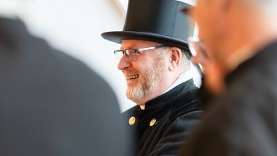 Neujahrswünsche der Schornsteinfeger und Bäcker