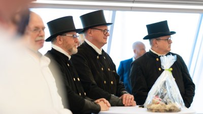 Neujahrswünsche der Schornsteinfeger und Bäcker