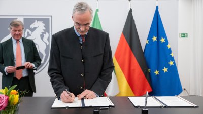 Für die gute Zukunft des Waldes: Gemeinsamer Waldpakt 2.0 mit Verbänden aus Waldbesitz, Forstwirtschaft und Naturschutz unterzeichnet