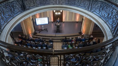 Rede des Ministerpräsidenten, Ansicht von oberer Etage