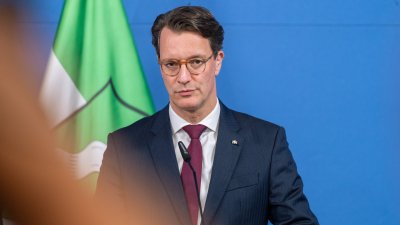 Ehemaliger ESA-Astronaut Prof. Dr. Reinhold Ewald wird Raumfahrtbotschafter des Landes Nordrhein-Westfalen