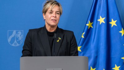 Ehemaliger ESA-Astronaut Prof. Dr. Reinhold Ewald wird Raumfahrtbotschafter des Landes Nordrhein-Westfalen