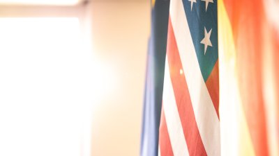 US-Flagge im Gegenlicht