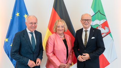 Bundesministerin a.D. Sabine Leutheusser-Schnarrenberger mit dem Präsidenten des Landtages 