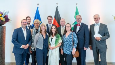 Ministerpräsident Hendrik Wüst verleiht den Verdienstorden des Landes Nordrhein-Westfalen an 15 Persönlichkeiten