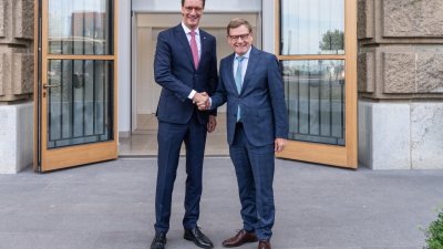 Ministerpräsident Hendrik Wüst empfängt Außenminister Dr. Johann Wadephul